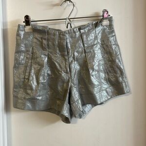 Vince Camuto silver shiny dress shorts size 2p